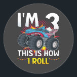 Sticker Rond J'ai 3 ans C'est comme ça que je roule Monster Tru<br><div class="desc">I'm 3 Voici comment je roule Monster Truck 3ème anniversaire Garçons Famille Matching Design Cadeau Classic Round Sticker Classic Collection.</div>