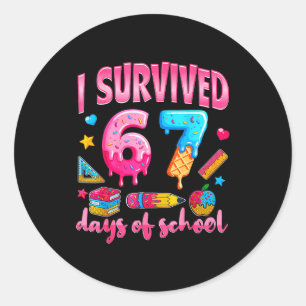 Sticker Rond J'ai survécu 67 jours d'école avec les enseignants