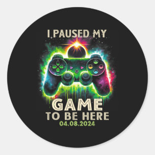 Sticker Rond J'Ai Suspendu Mon Jeu Pour Être Ici Total Solaire 