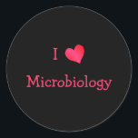 Sticker Rond J'aime la microbiologie<br><div class="desc">Un design cardiaque "I Love" pour les professeurs de sciences du secondaire,  les professeurs de collège,  les biologistes,  les étudiants et tous ceux qui aiment les sciences biologiques.</div>