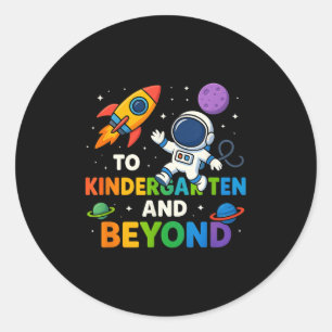 Sticker Rond Jardin D'Enfants Et Au-Delà De L'Astronaut Drôle R
