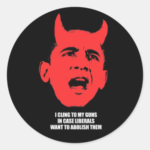 Sticker Rond Je m'accroche à mes armes à feu au cas où les