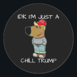 Sticker Rond Je ne suis qu'un mème amusant de Trump<br><div class="desc">Je ne suis qu'un mème amusant de Trump</div>