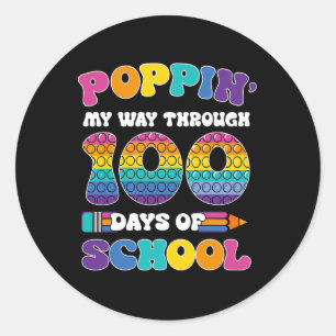Sticker Rond Je Presse Mon Chemin À Travers 100 Jours D'Enfants
