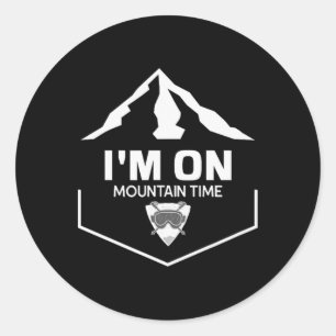 Sticker Rond Je suis en temps de montagne skieur skiant Skieur