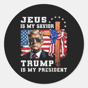 Sticker Rond Jésus Est Mon Sauveur Trump Est Mon Drapeau Du Pré