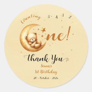 Sticker Rond Joli bébé ours dormant sur la lune 1er anniversair