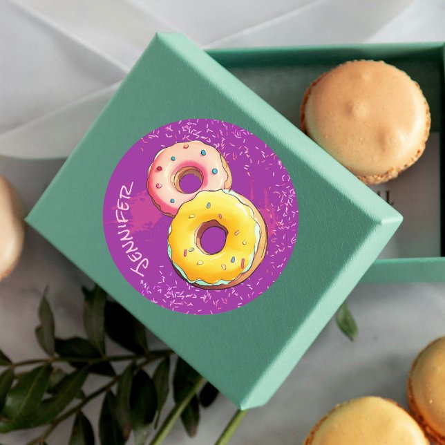 Sticker Rond Joli Donut Huit Pépites Violettes (Créateur téléchargé)