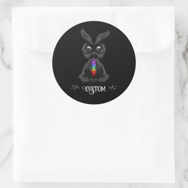 Sticker Rond Joli lapin noir avec Soul arc-en-ciel Chakra (Sac)