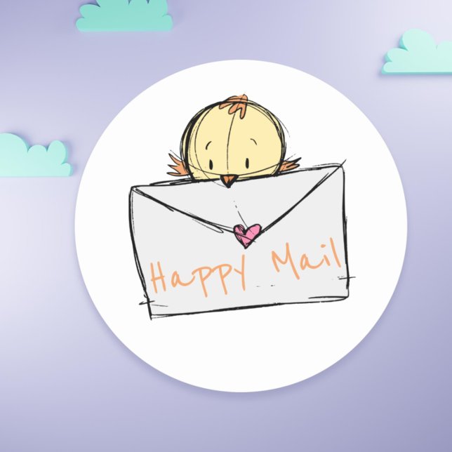 Sticker Rond Joli petit oiseau volant avec une lettre Happy Mai (Cute little bird flying with a letter Happy Mail Classic Round Sticker)