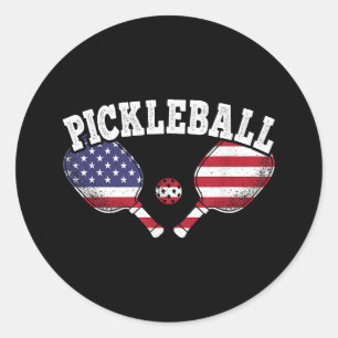 Sticker Rond Joueur de Pickleball avec Drapeau Américain Vintag
