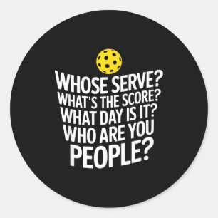 Sticker Rond Joueur de pickleball remet en question l'humour po
