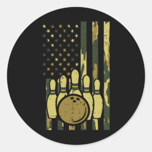 Sticker Rond Joueuse de bowling camouflage drapeau américain pa