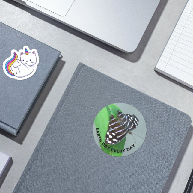 Sticker Rond Jour des terres tous les jours Blue Wave Butterfly (In Situ Book)