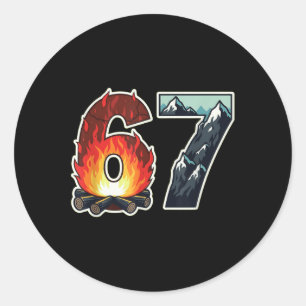 Sticker Rond Journaux de feu de camping Nombre 67 Montagne
