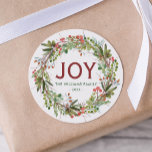 Sticker Rond Joy - Christmas Wreath Nom de famille<br><div class="desc">Belle aquarelle verte couronne "Joy" autocollants de nom personnalisés</div>