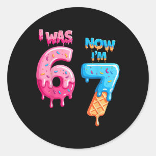 Sticker Rond Joyeux Anniversaire 7 Ans J'étais 6 Maintenant J'a
