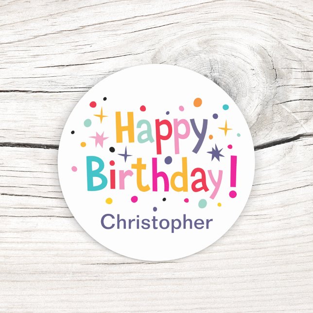 Sticker Rond Joyeux Anniversaire Rétro Personnalisé (A vibrant vintage design that includes a personalized name.)