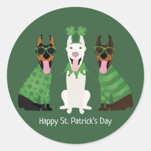 Sticker Rond Joyeux Chiens Dobermann Jour de la Saint Patrick