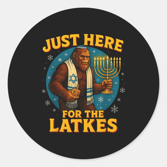 Sticker Rond Just Here For The Latkes Funny Hanukkah Bigfoot  (Devant)