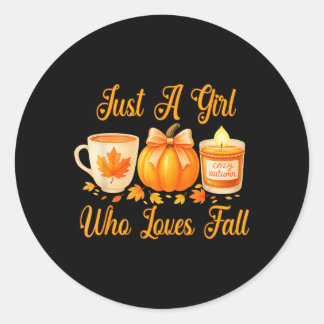 Sticker Rond Juste Une Fille Qui Aime Tomber Citrouille Cosy Au