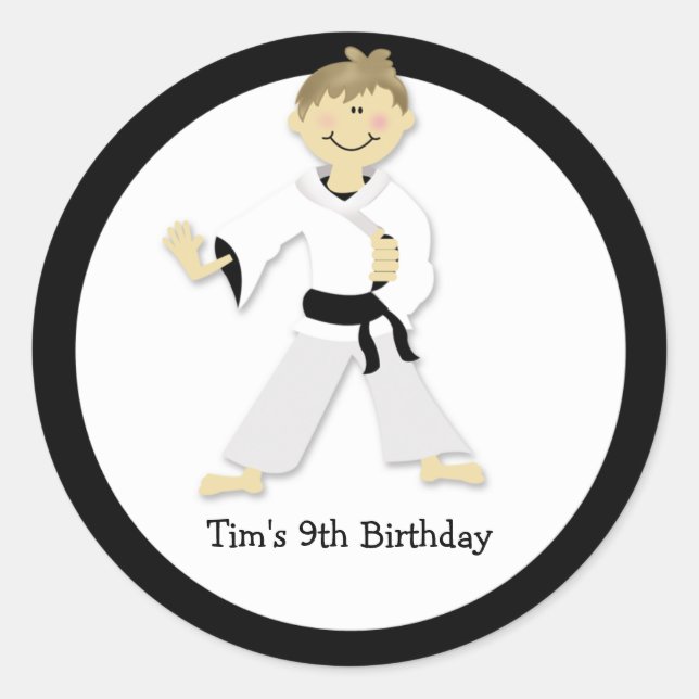 Sticker Rond KARATE GARÇON Blackbelt Anniversaire Fête Favorise (Devant)