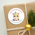 Sticker Rond Kawaii Christmas Kitten to et from Gift Tag<br><div class="desc">Cute dessin animé chibi chaton à et de étiquettes cadeaux de Noël personnalisées.</div>