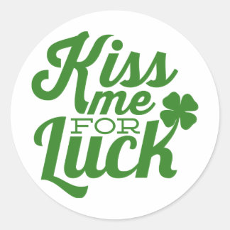 Sticker Rond Kiss Me For Luck - St. Patrick's Day