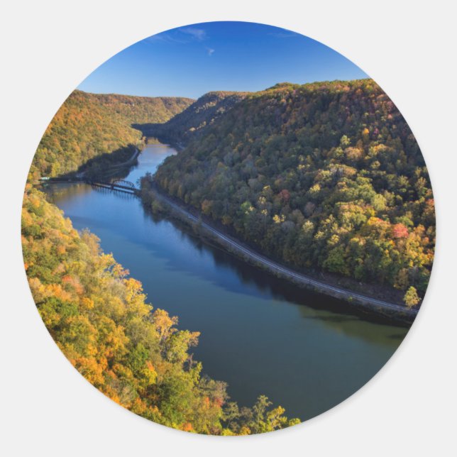Sticker Rond La New River Gorge à Hawks Nest State Park (Devant)