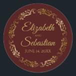 Sticker Rond Lacy Gold Filigree Elegant Auburn Brown Mariage<br><div class="desc">Ces élégants autocollants de mariage sont dotés d'un texte de script en or fantaisie sur un arrière - plan noir auburn ou chocolat brun avec une bordure florale en faux feuille d'or en dentelle. Le texte est entièrement personnalisable et contient les noms du couple mariage et la date du mariage....</div>