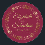 Sticker Rond Lacy Gold Filigree Elegant Maroon Mariage Bourgogn<br><div class="desc">Ces élégants autocollants de mariage présentent du texte de script en or fantaisie sur un marron ou un rouge bordeaux avec une bordure florale en faux feuille d'or en dentelle. Le texte est entièrement personnalisable et contient les noms du couple mariage et la date du mariage. Super comme des étiquettes...</div>