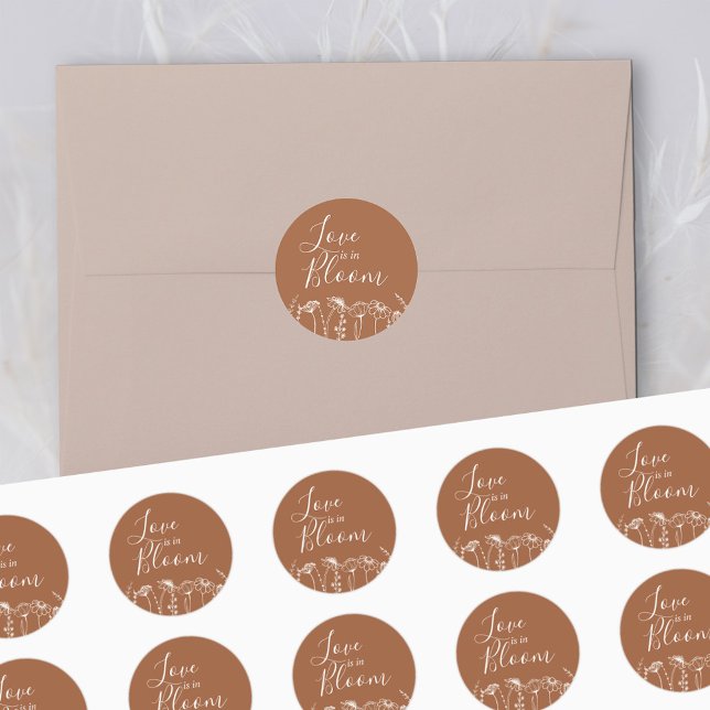 Sticker Rond L'amour est dans le croquis Fleur sauvage Orange B (Love is in Bloom stickers in Terracotta Burnt Orange, from my Wildflower Sketch collection)