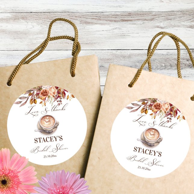 Sticker Rond L'amour prépare le café, faveur de douche de maria (Love is brewing coffee fall bridal shower thank you favor  sticker template)