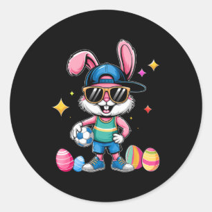 Sticker Rond Lapin de Pâques heureux jouant au football Sport d