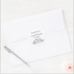 Sticker Rond Lavender Purple Roses & Blossoms Simple Mariage<br><div class="desc">Ces beaux autocollants de mariage sont parfaits comme étiquettes cadeaux ou scellés d'enveloppe. Elles présentent un beau design boho chic avec un amas ou un bouquet de roses d'aquarelle peints à la main, des fleurs et des feuilles de jardin dans les tons lavande et violet lilas. Il y a de...</div>