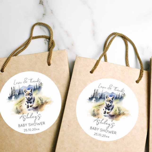 Sticker Rond L'aventure à thème Wolf attend la faveur baby show (Wolf themed baby shower thank you favor gift tags  watercolor cute wolf cub Alaskan wilderness)
