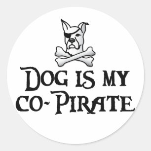 Sticker Rond Le chien est mon co-pirate