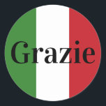 Sticker Rond Le drapeau italien colore l'Italie Grazie rouge<br><div class="desc">Personnaliser avec tout blanc des textes ou de congé.</div>