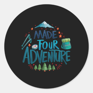 Sticker Rond Les enfants ont fait quatre aventure 4e fête d'ann