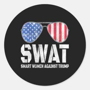 Sticker Rond Les femmes intelligentes contre Trump drôle Anti-T
