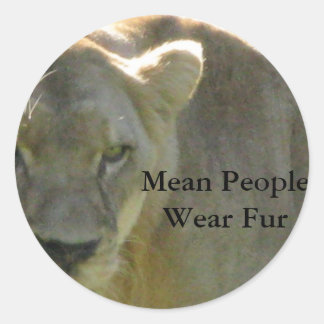 Sticker Rond Les gens moyens portent de la fourrure