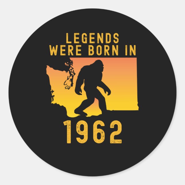 Sticker Rond Les Légendes Sont Nées En 1962 Retro Bigfoot (Devant)