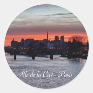 Sticker Rond Lever de soleil sur l'île de la Cité et Notre Dame