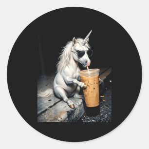 Sticker Rond Licorne buvant un café glacé mème drôle d'animal h
