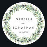 Sticker Rond L'Olivier | Personnalisation du mariage rustique<br><div class="desc">Scellez vos enveloppes ou faveurs d'invitation avec ces élégants autocollants de mariage botanique avec vos noms et dates encadrés par une couronne de branches d'oliviers luxuriantes et feuilles en aquarelle verte douce. Conçu pour coordonner avec notre collection de mariages The Olive Grove.</div>