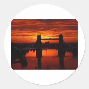 Sticker Rond London's Tower Bridge à Daybreak