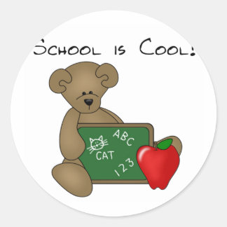 Sticker Rond L'ours avec l'écriture école de conseil est Cool