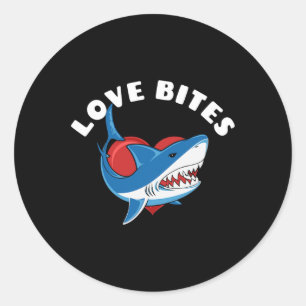 Sticker Rond Love Bites Funny Valentines Day Shark Heart Joke