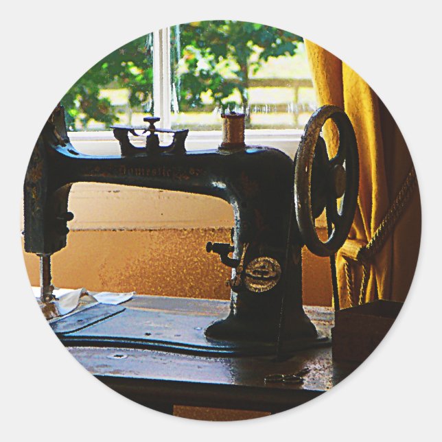 Sticker Rond Machine à coudre et lampe (Devant)
