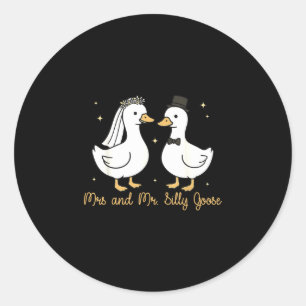 Sticker Rond Madame et monsieur oie idiote fête de mariage drôl